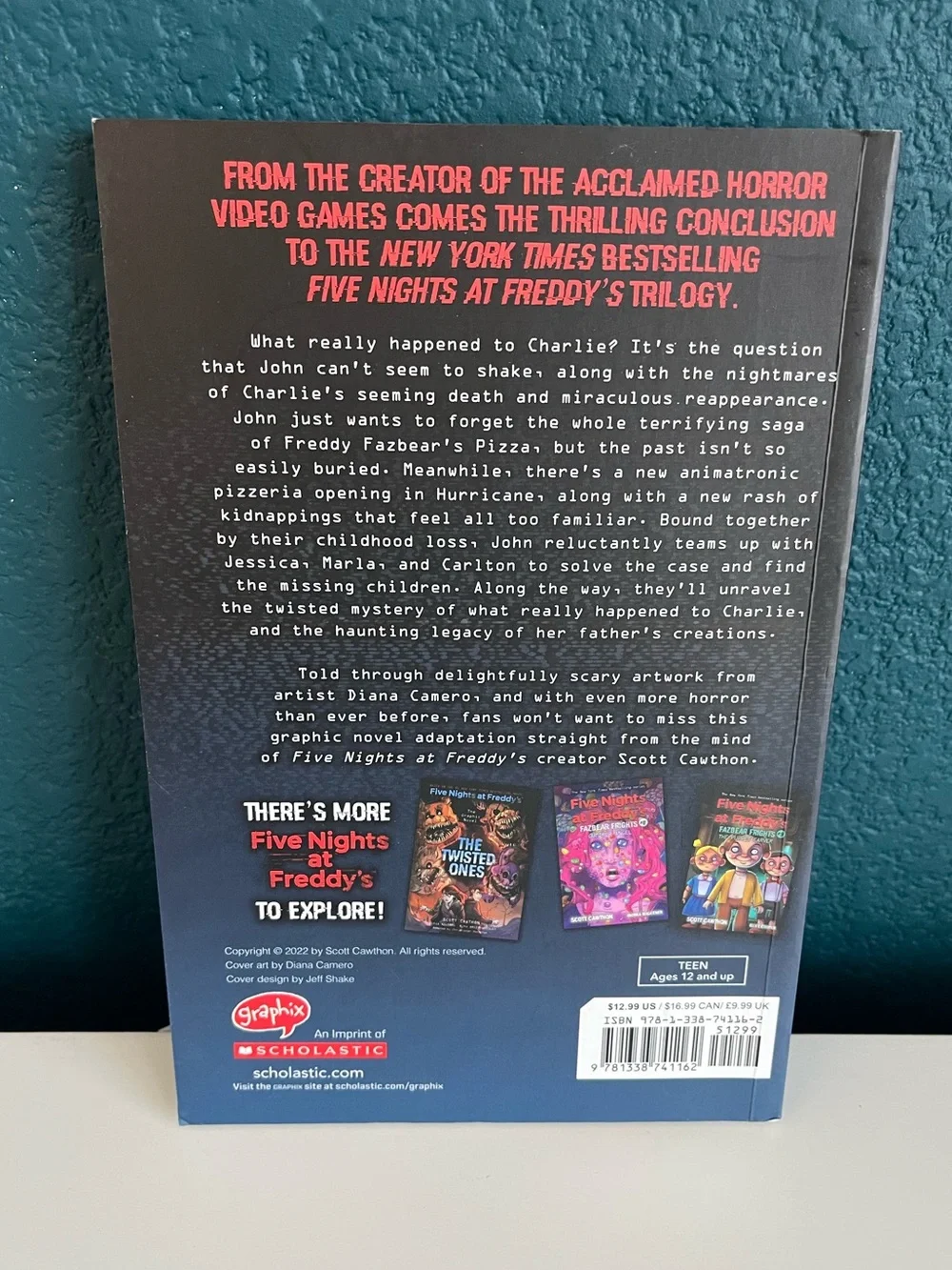 Five Nights at Freddy's Graphic Novels The Silver Eyes & The Fourth Closet Fazbe